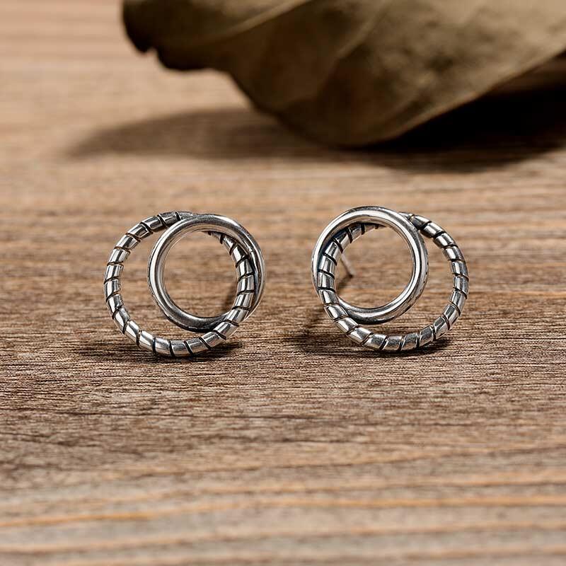 Jeulia "Rope Intertwining Circle" Sterling Silver Earrings