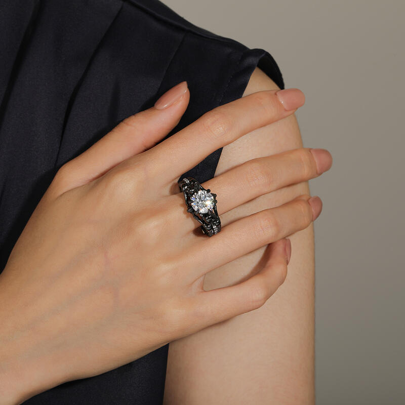 Jeulia Gothic Elegance Black Skull Ring Sterling Silver