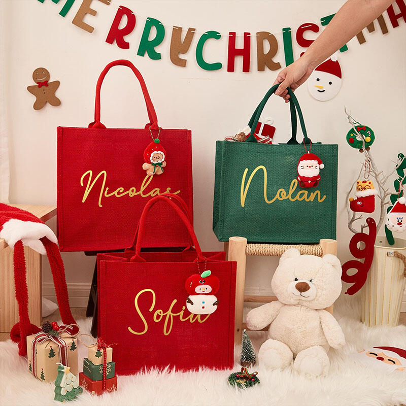 Personalisierte Weihnachtsgeschenktüte mit Namen und niedlichen Accessoires Wunderschönes Geschenk für die Freundin