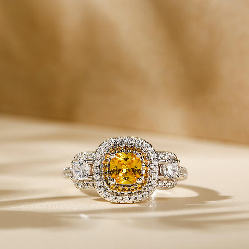 Jeulia drie stenen Halo prinses geslepen sterling zilveren ring