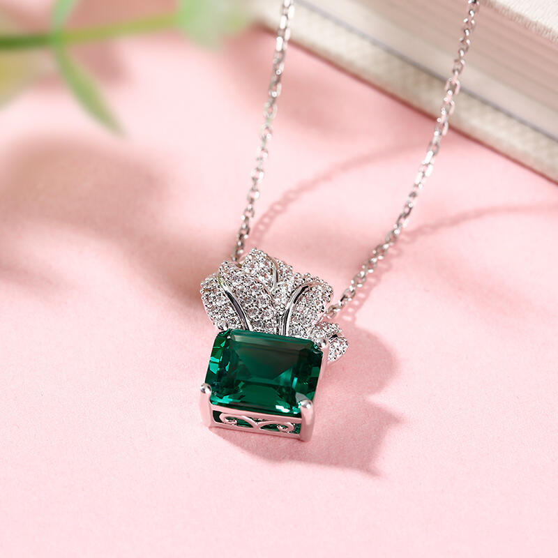 Jeulia Leaf Design Emerald Cut Sterling Silver Necklace