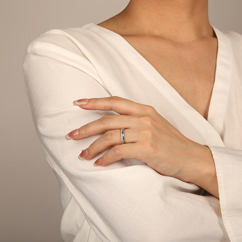 "Infinite Bliss" Classic Wedding Ring