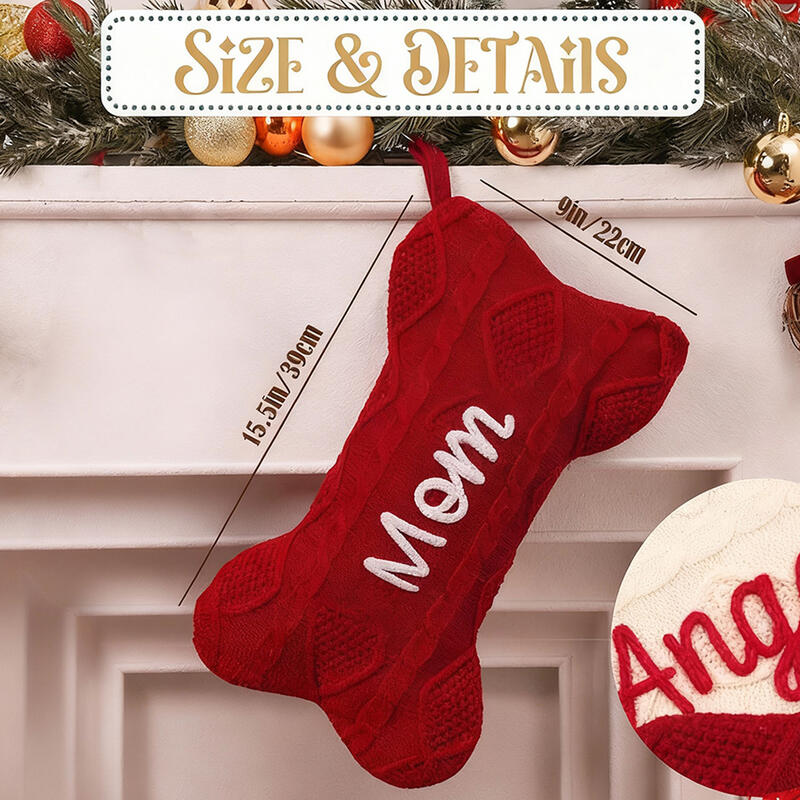 Personalisierte Weihnachtsstrümpfe mit Knochenmotiv und individuell gesticktem Namen als Geschenk für Tierliebhaber