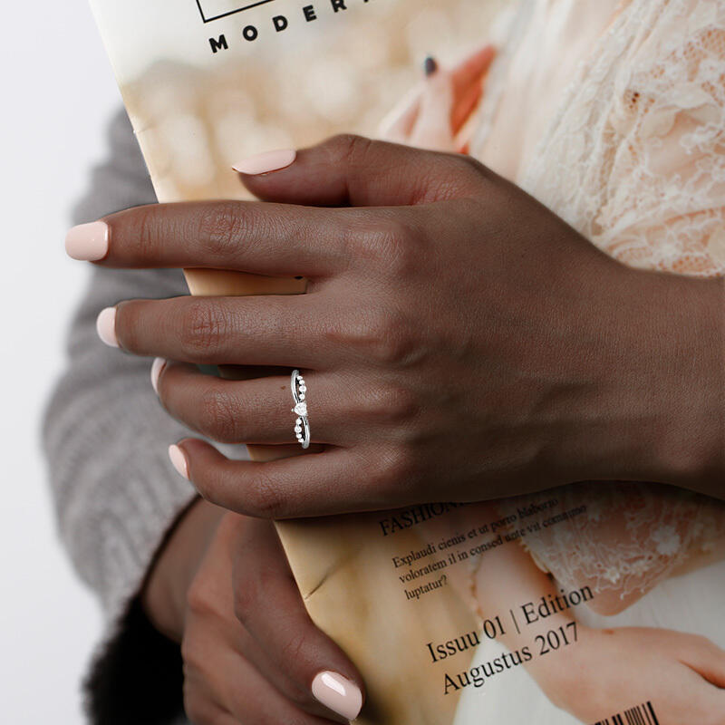 "The Heart's Path" Classic Wedding Band