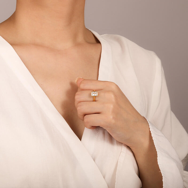 "The Affection Song" 2ct Radiant Cut Solitaire Engagement Ring