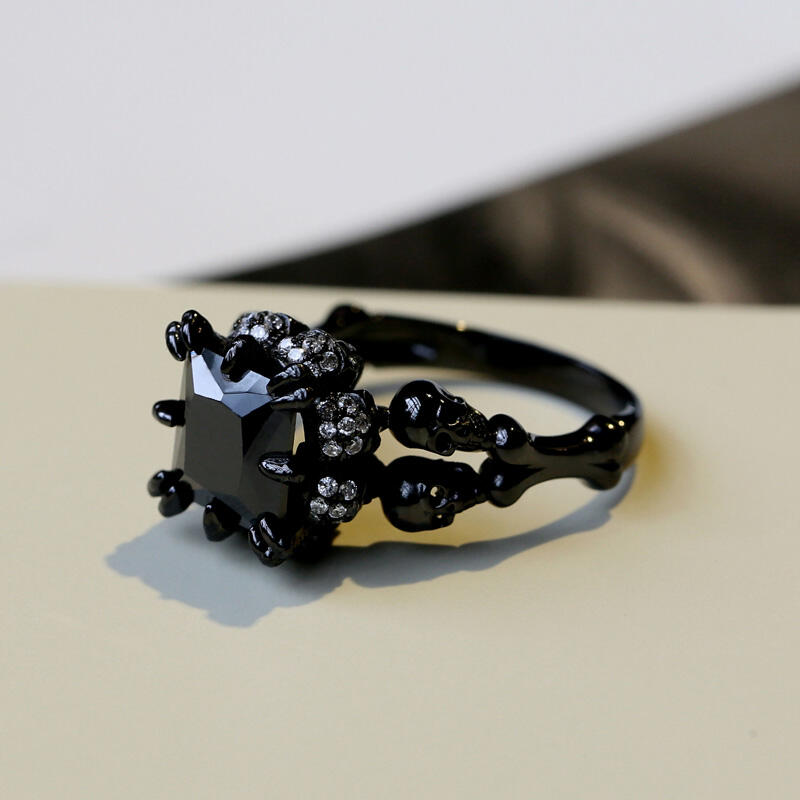 Jeulia Conjunto De Alianzas De Caravera Con Tono Negro De Talla Princesa En Plata De Ley