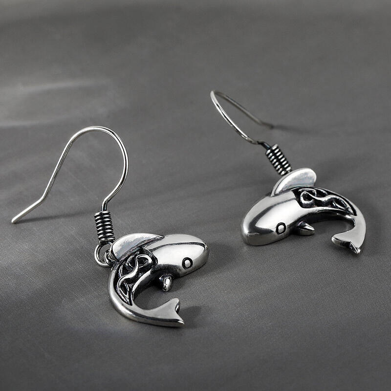 Jeulia "Celtic Shark" Sterling Silver Earrings