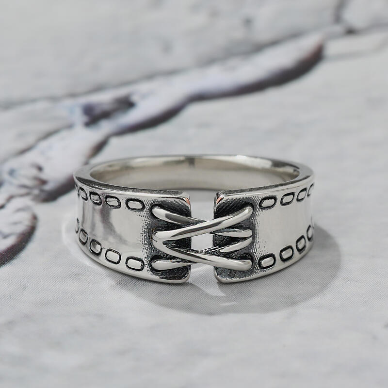 Jeulia Anillo de plata de ley con diseño de cinturón estilo punk