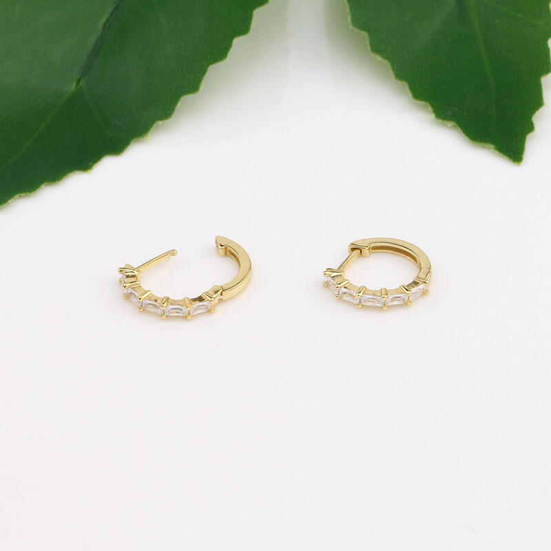 Jeulia Classic Radiant Cut Sterling Silver Hoop Earrings