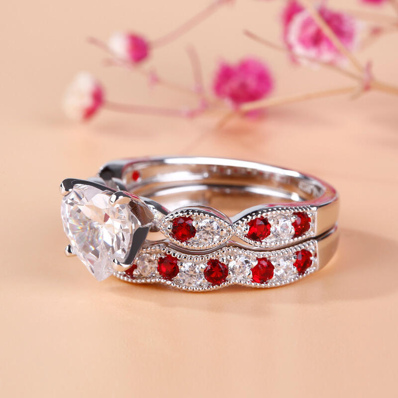 Jeulia Milgrain Heart Cut Sterling Silver Ring Set