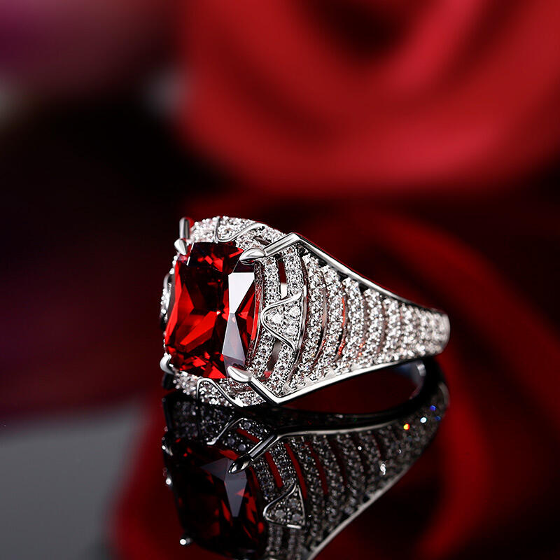 Jeulia "The Southern Shining Pyramid" Egyptian Pyramids Cushion Cut Sterling Silver Ring