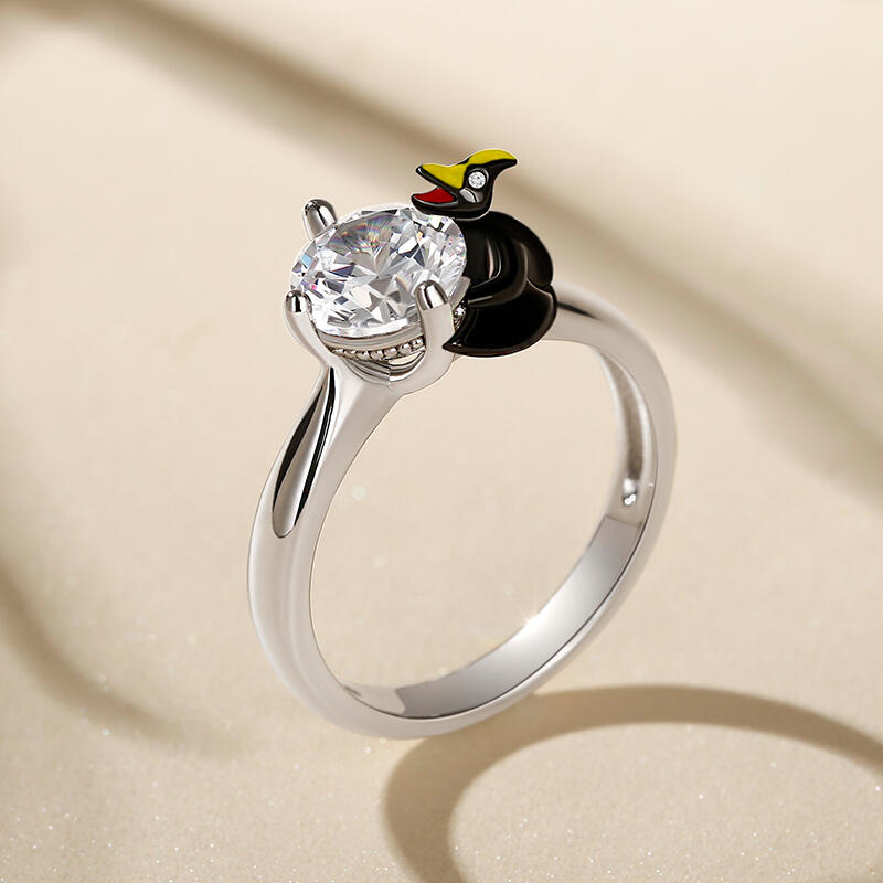 Jeulia Hug Me "Dinosaur Cousin" Pterodactyl Round Cut Sterling Silver Ring