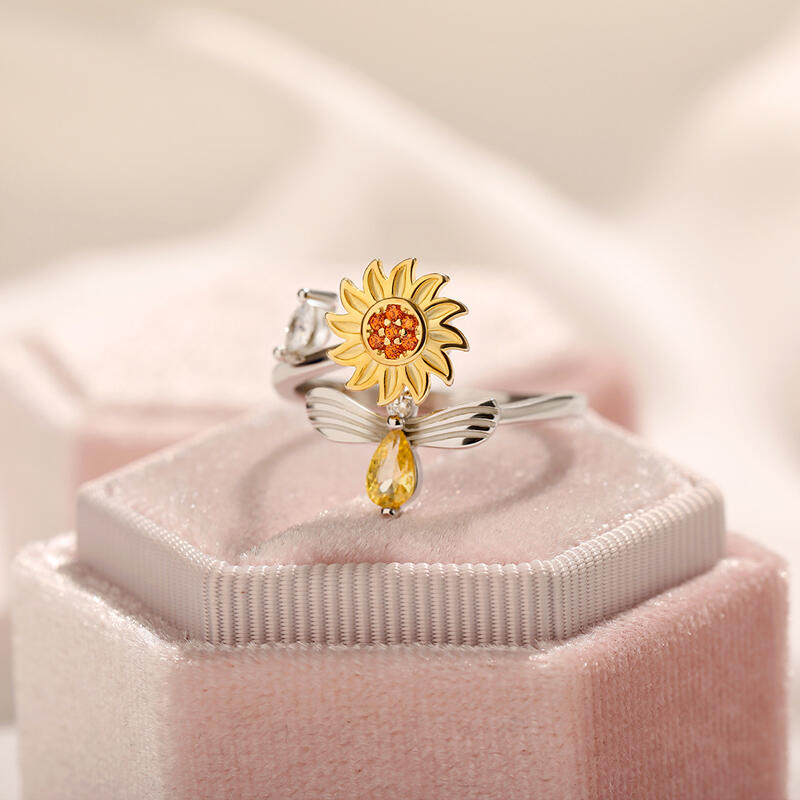 Jeulia Sunflower&Bee Rotating Soothe Sterling Silver Adjustable Open Ring