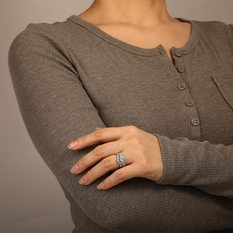 "I Do" Round Cut 3pcs Cluster Bridal Set