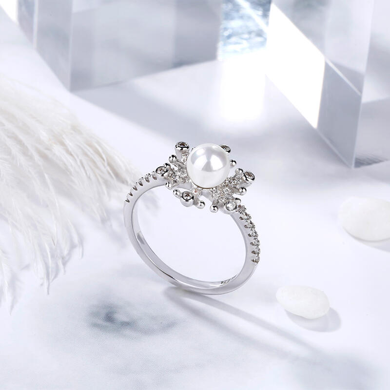 Jeulia Snowflake Cultured Pearl Sterling Silver Ring