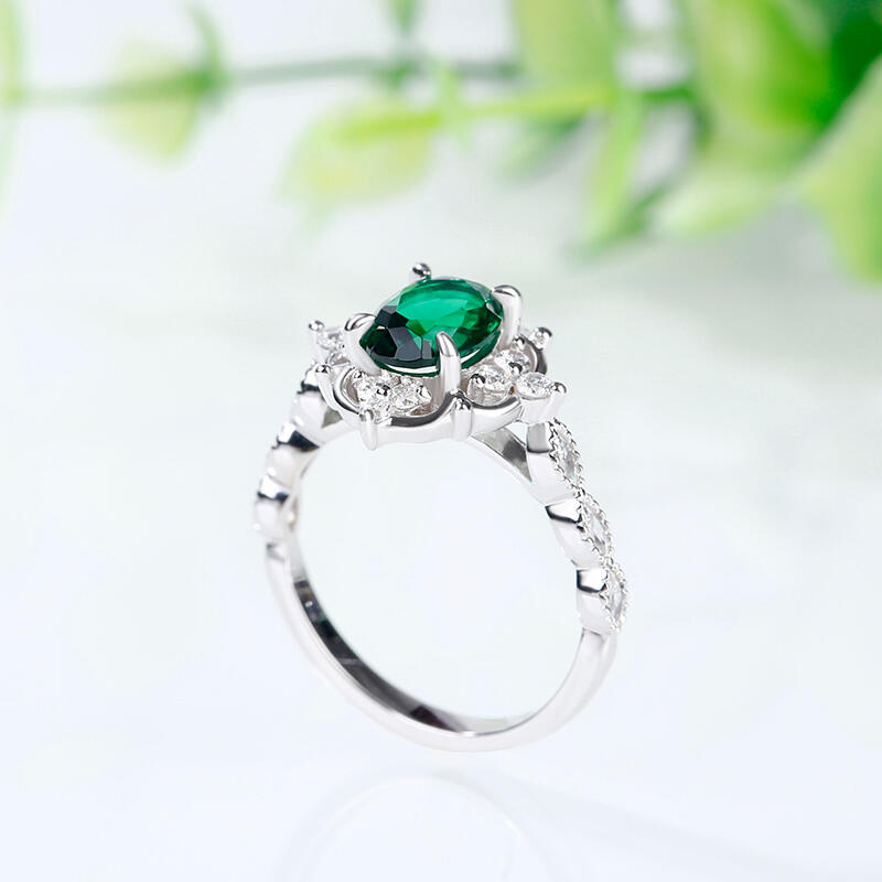 Vintage ring i ovalt snitt i sterlingsilver