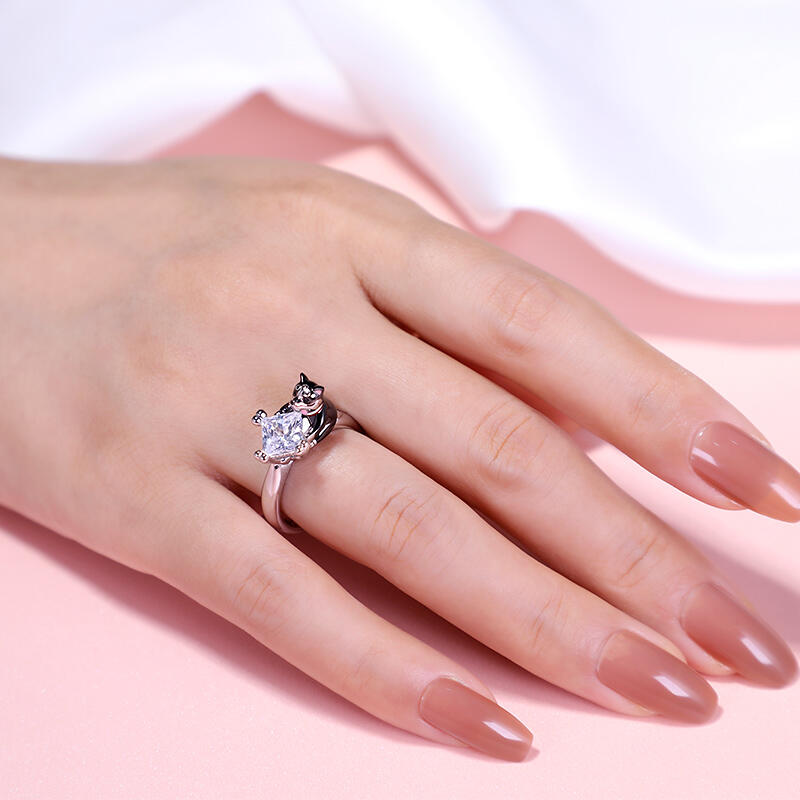 Jeulia Hug Me "Naughty Puppy" Princess Cut Sterling Silver Ring