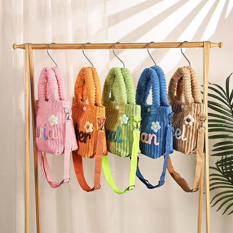 Borsa personalizzata con nome e decorazioni floreali Bellissimo regalo per lei