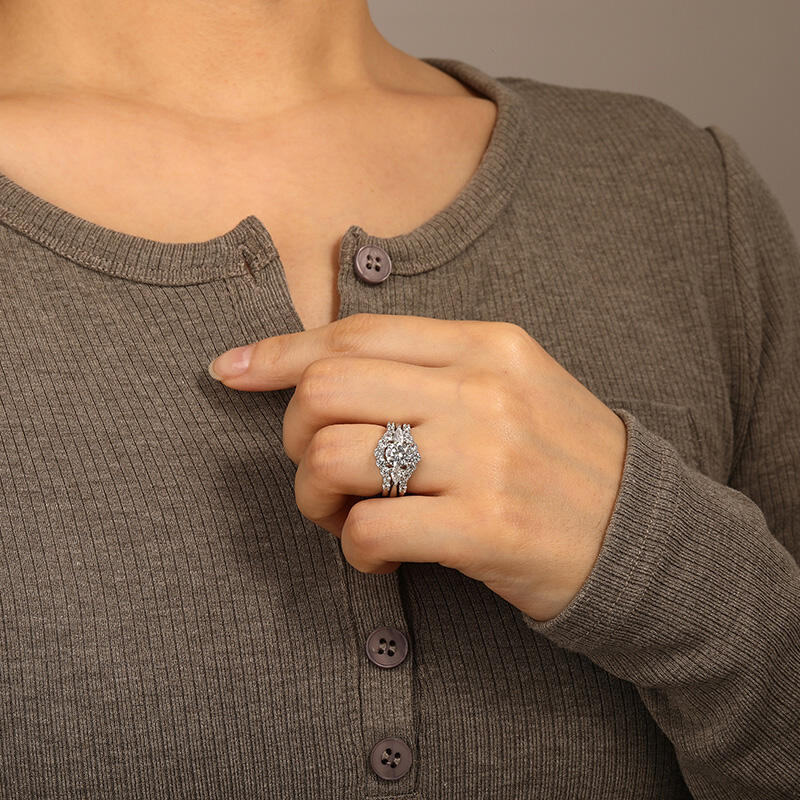 "I Do" Round Cut 3pcs Cluster Bridal Set