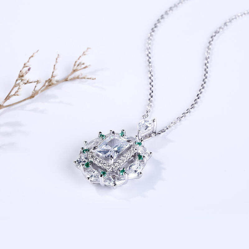 Jeulia Cinderella Pendant Necklace