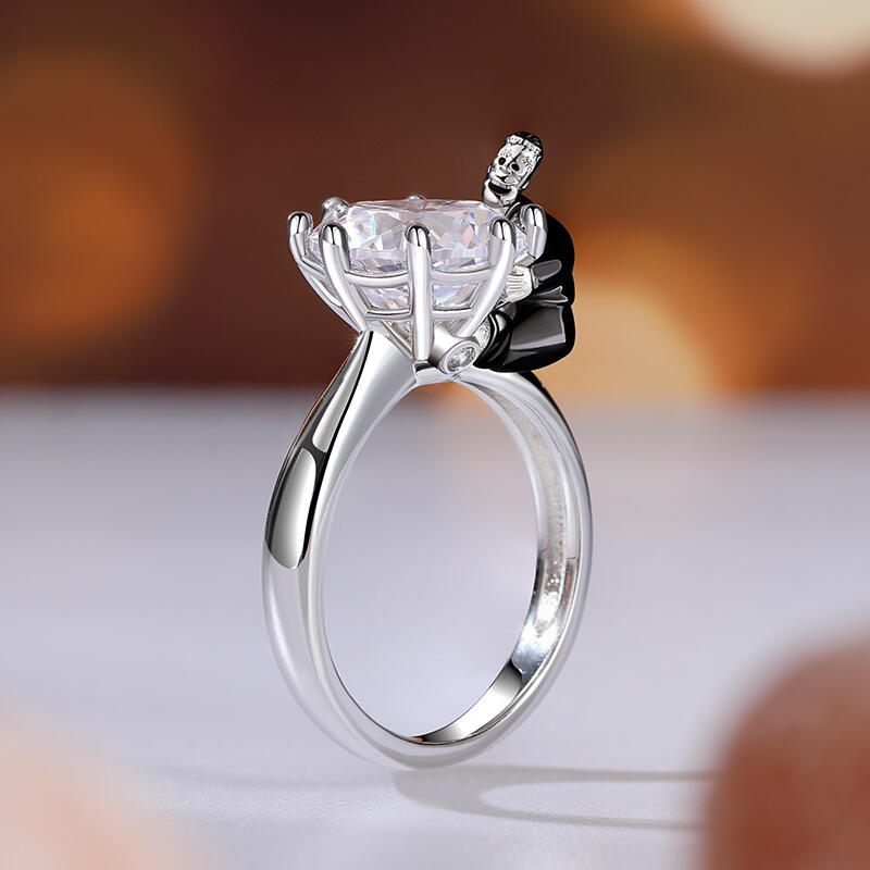 Jeulia Hug Me "Oversized Man" Round Cut Sterling Silver Ring