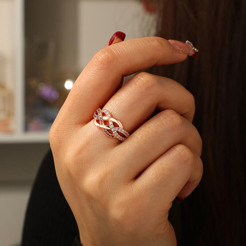 Jeulia Entrelazado Corte Redondo Plata Esterlina Anillo para Mujer