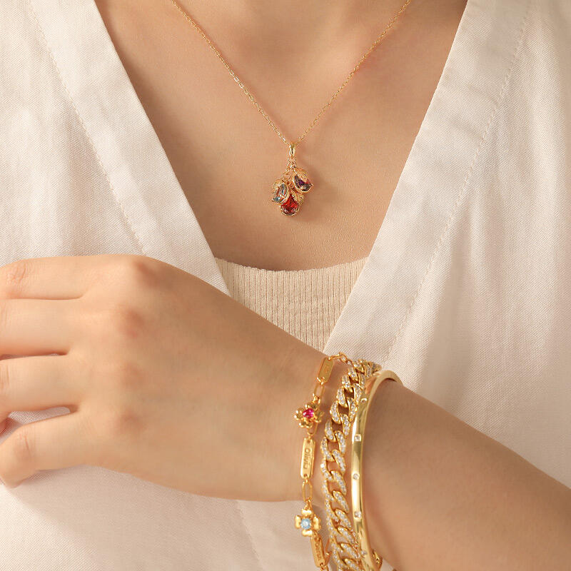 Jeulia Simple Custom Pear Birthstone Initial Necklace with Leaf