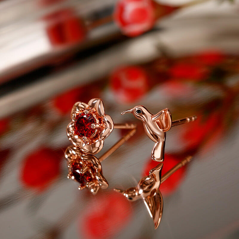 Jeulia "Hummingbird＆Flower" Sterling Silver Stud Earrings