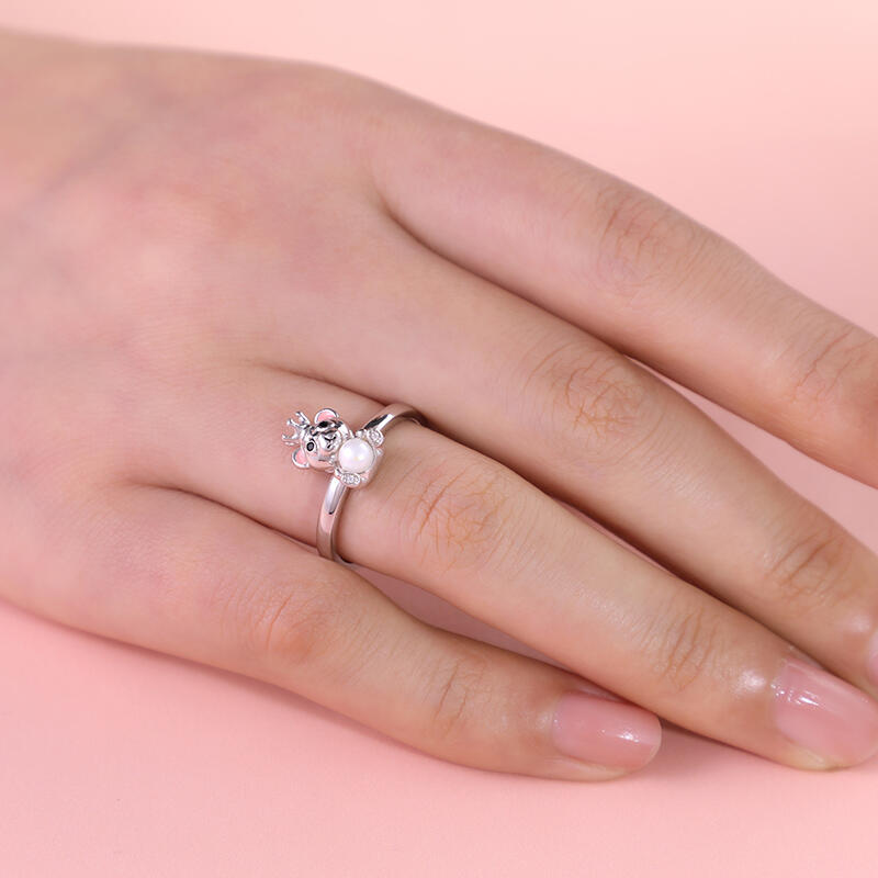 Jeulia Hug Me "Tiny Bear" Cultured Pearl Sterling Silver Ring