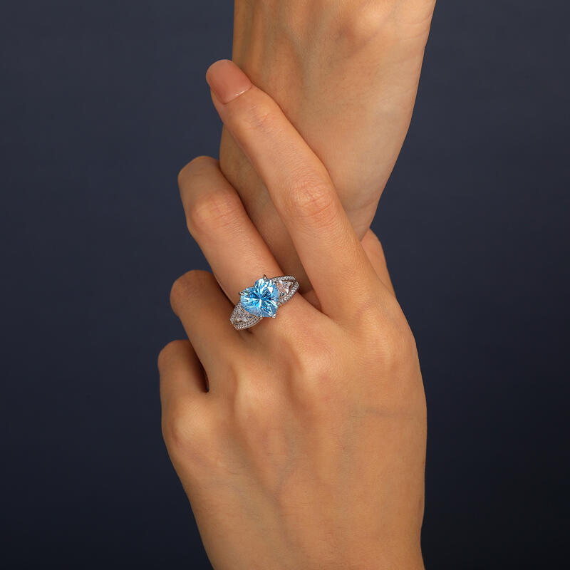 Jeulia Custom Heart Three Stone Promise Ring