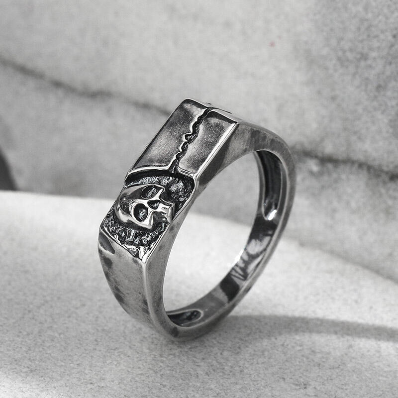 Jeulia Anillo con el estilo de esqueleto diabólico de plata de ley