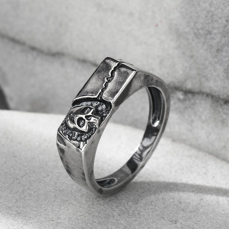 Skull Design Sterling Silver Ring