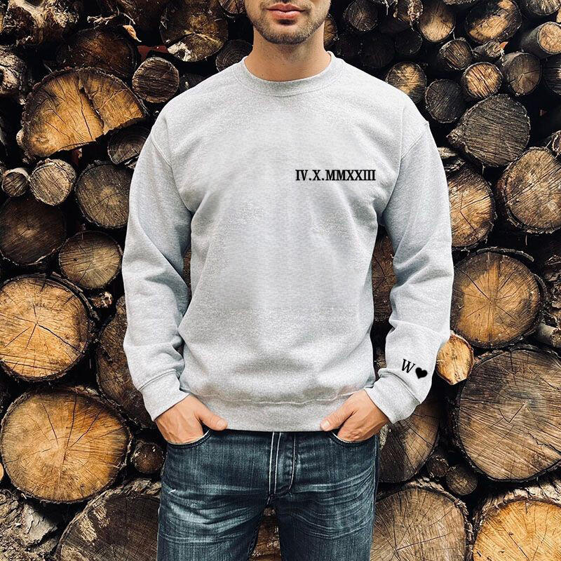 Gepersonaliseerde Sweatshirt Geborduurd Lateraal Romeins Cijfer Datum en Eerste Geweldig Cadeau voor Verjaardag