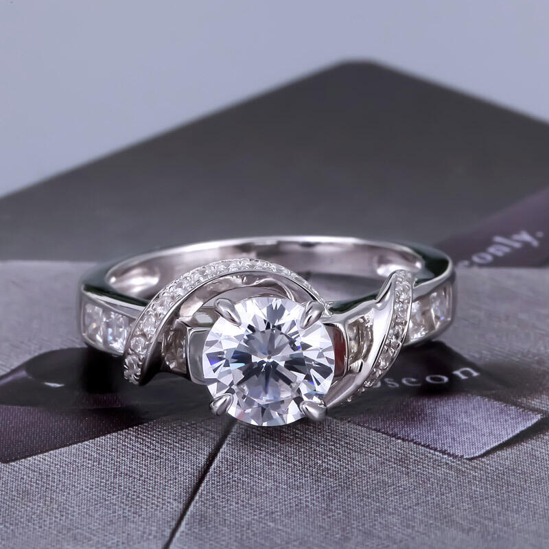 Jeulia Twist Round Cut Sterling Silver Ring