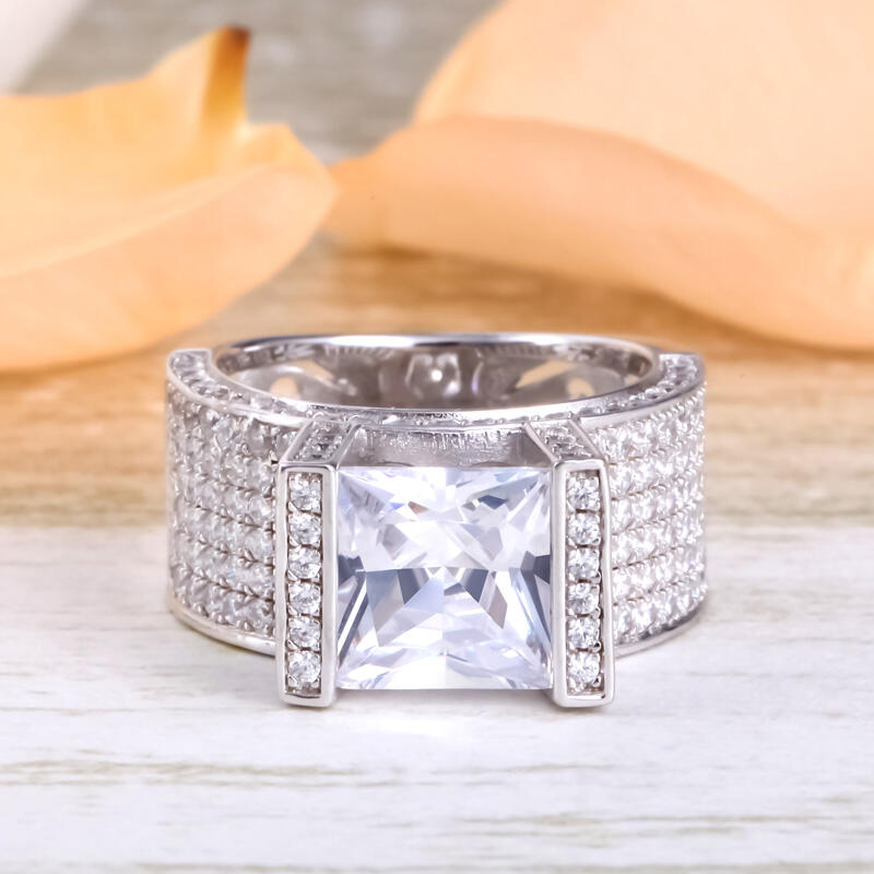 Jeulia Anillo Con Talla Princesa Ancho En Plata De Ley