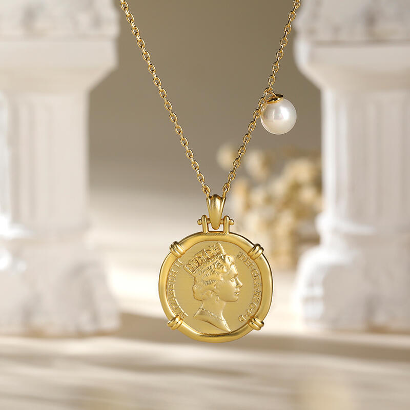 Jeulia "Her History" Queen Elizabeth II Portrait Coin Sterling Silver Necklace