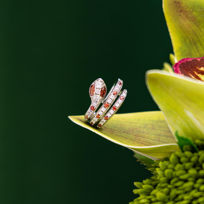 Jeulia Pendientes de Plata Esterlina para Mujer Diseño de La Serpiente Color Rojo