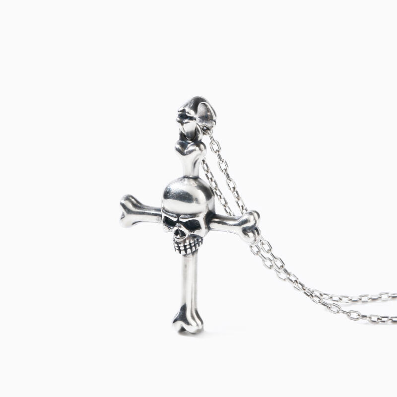 Jeulia Colar de prata esterlina com caveira e ossos cruzados