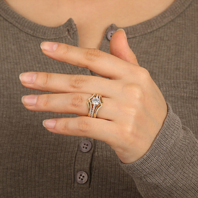 "Stand By Your Side" Round Cut 3pcs Bridal Set