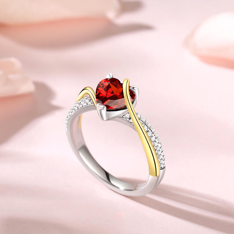 Jeulia "Flowing Heartbeat" Sterling Silver Heart Cut Ring