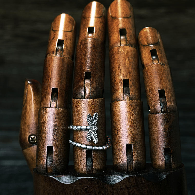 Jeulia Anillo con forma de libélula que vive al máximo de plata de ley