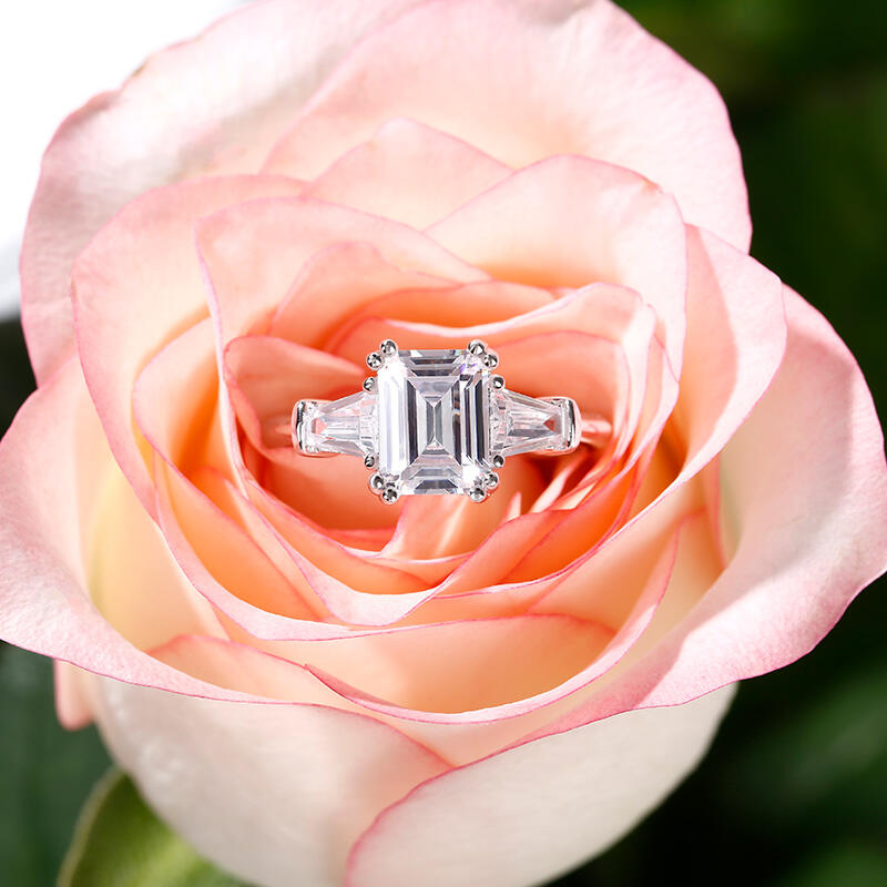 Jeulia Three Stone Emerald Cut Sterling Silver Ring