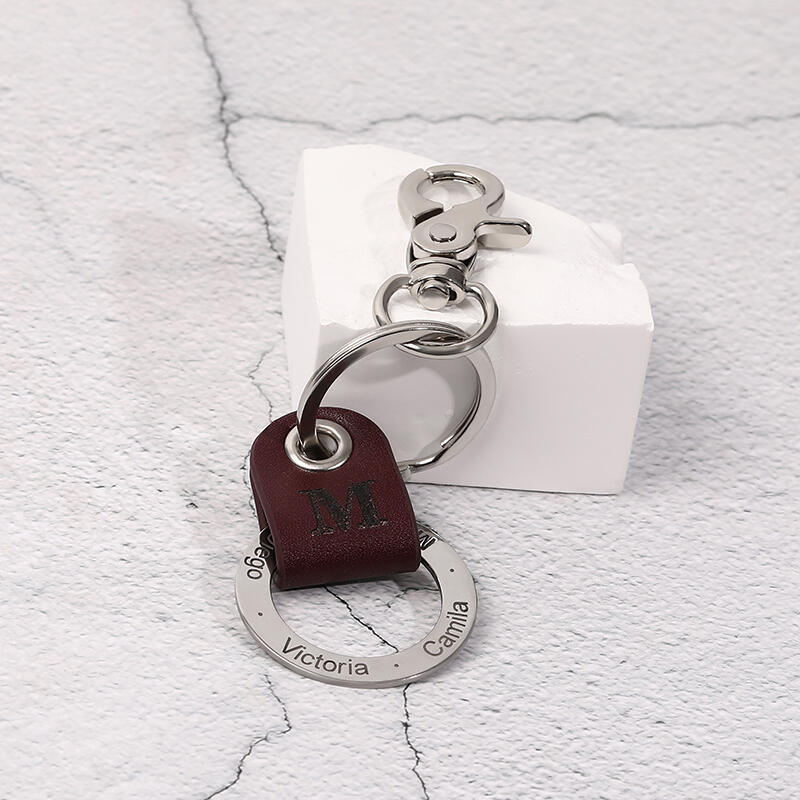 Porte-clés Personnalisé en Cuir Homme avec 1 à 10 Prénoms Gravés Cadeau pour Pères