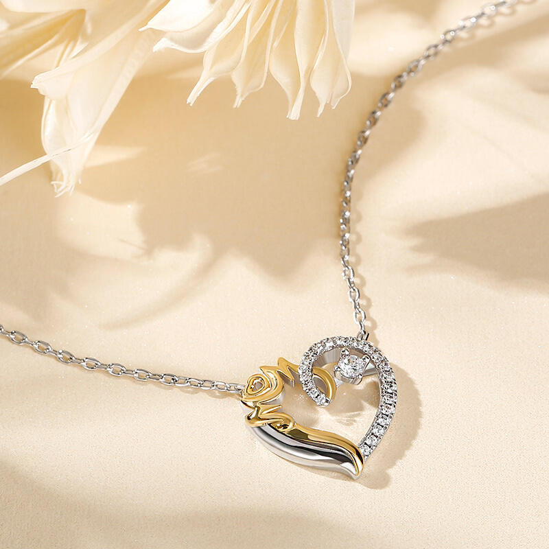 Jeulia Collar con colgante de corazón grabado de mamá de plata de ley