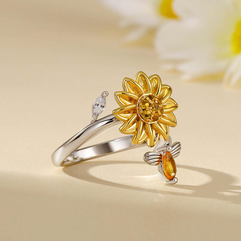 Jeulia "Rhythm of Life" Bee&Sunflower Sterling Silver Rotating Soothe Ring