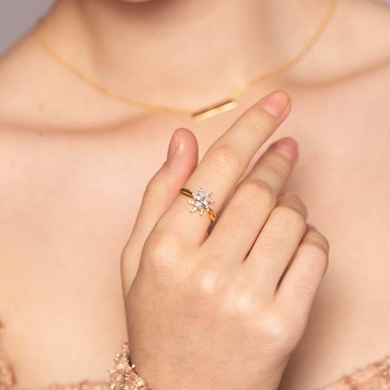 "My Little Sun" Oval Cut Cluster Halo Engagement Ring