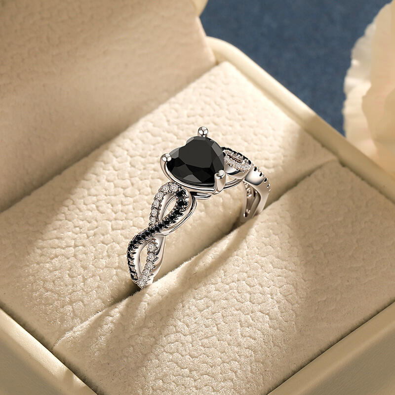 Jeulia Classic Infinity Black Heart Promise Ring