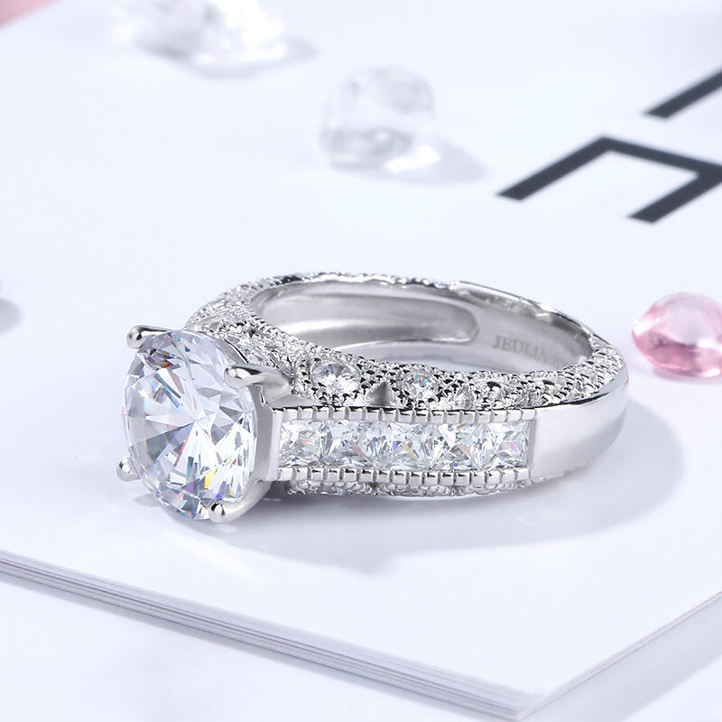 Jeulia Vintage Three Side Pave Round Cut Sterling Silver Ring