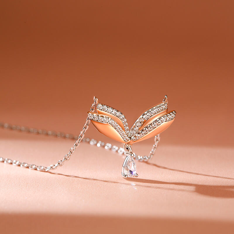 Jeulia Collar con diseño de mariposa de plata de ley