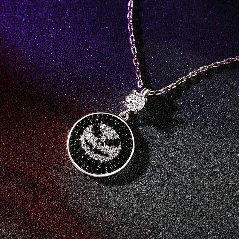 Jeulia "Pumpkin King" Skull Design Sterling Silver Necklace
